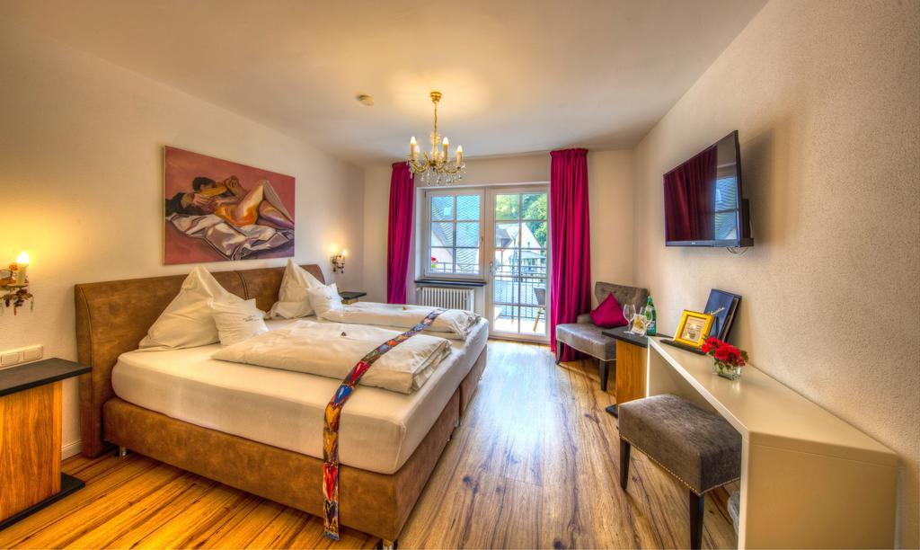 Hotel Lipmann "Am Klosterberg" Beilstein  Dış mekan fotoğraf